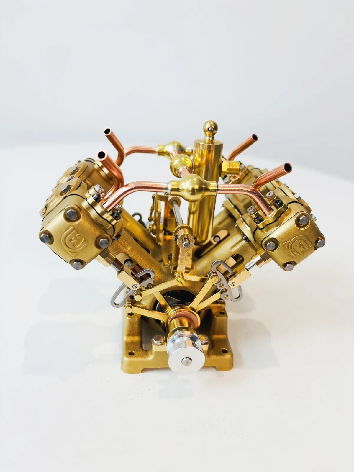 V4-Modell-Dampfmaschine — Ansicht 13