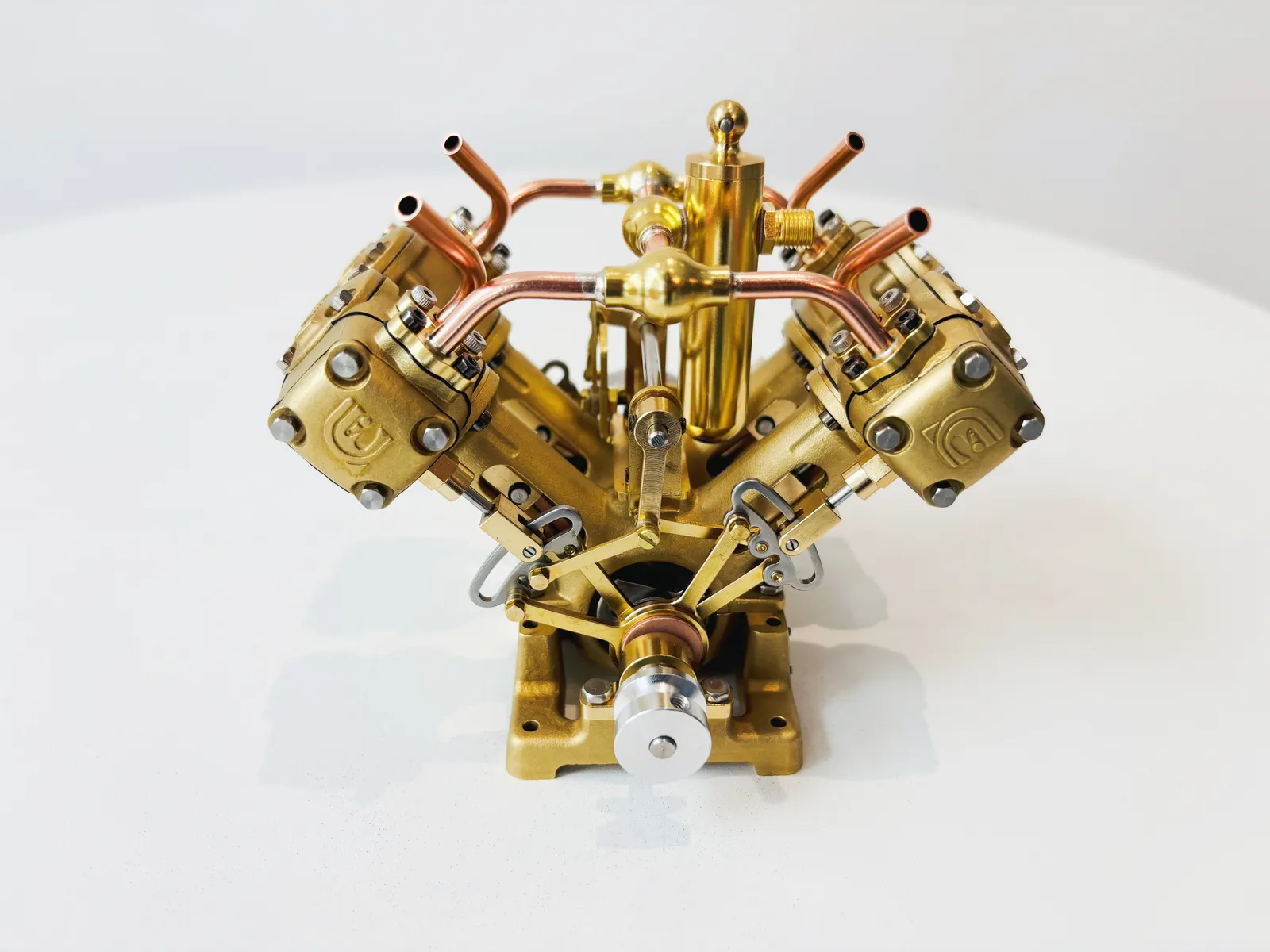 V4-Modell-Dampfmaschine — Ansicht 18